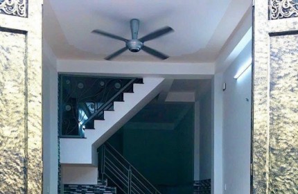 Nhà Hẻm Xe Hơi Nguyễn Ảnh Thủ, Vị Trí Sát Mặt Tiền, 94.4m2 Được Xây Thành 2 Căn Nhà, Giá Chỉ 5.5 Tỷ.